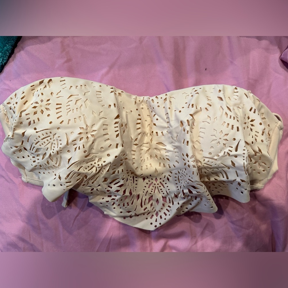 Xhilaration Cream Bikini Top